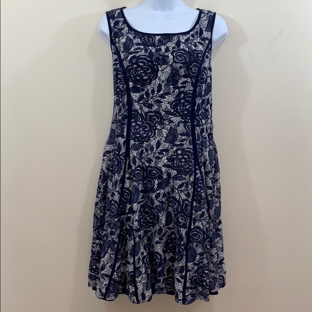 CB Established Floral Lace Overlay Dress  Size 8